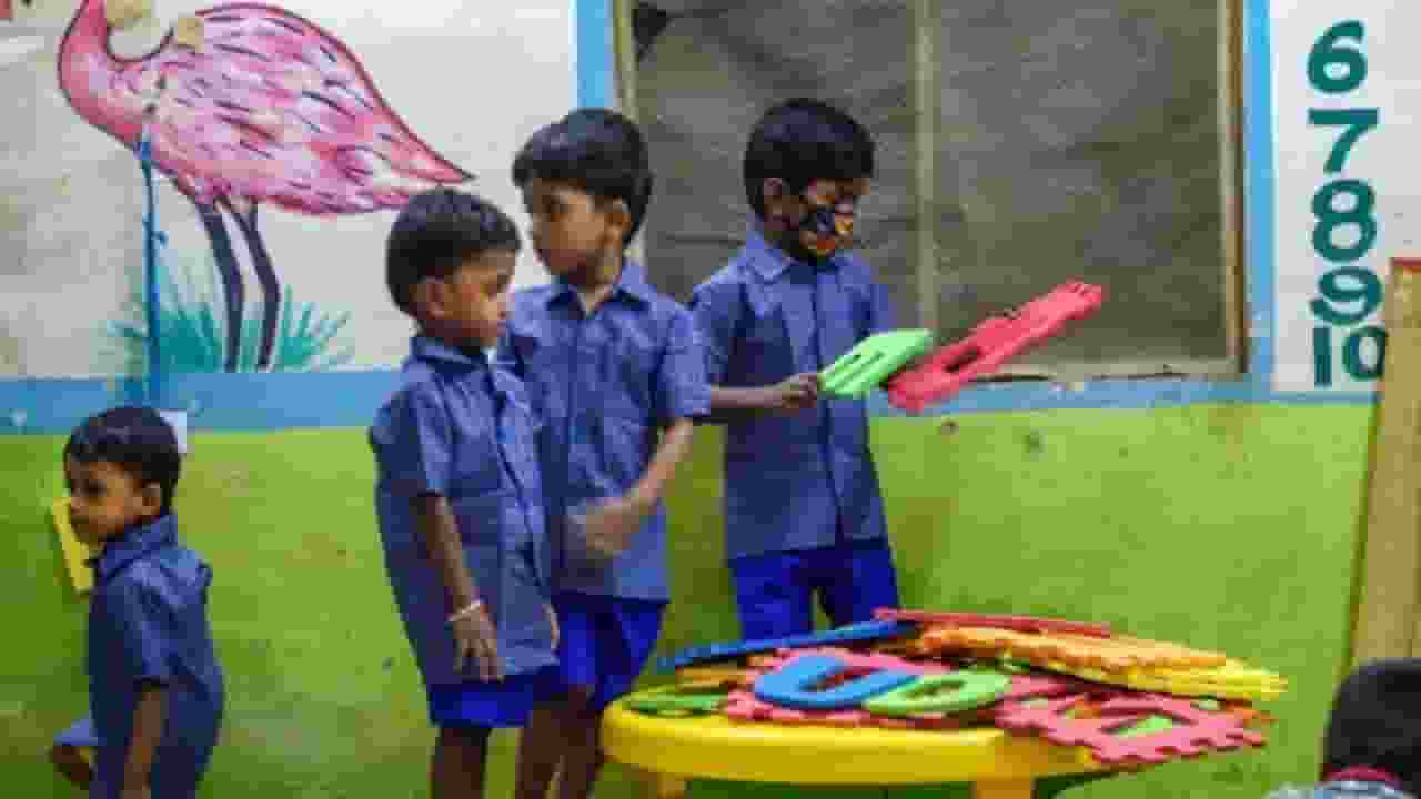 छत्तीसगढ़ हाई कोर्ट का बड़ा आदेश: मिड-डे मील लापरवाही पर 25,000 मुआवजा Representational Image। Photo Credit: PTI