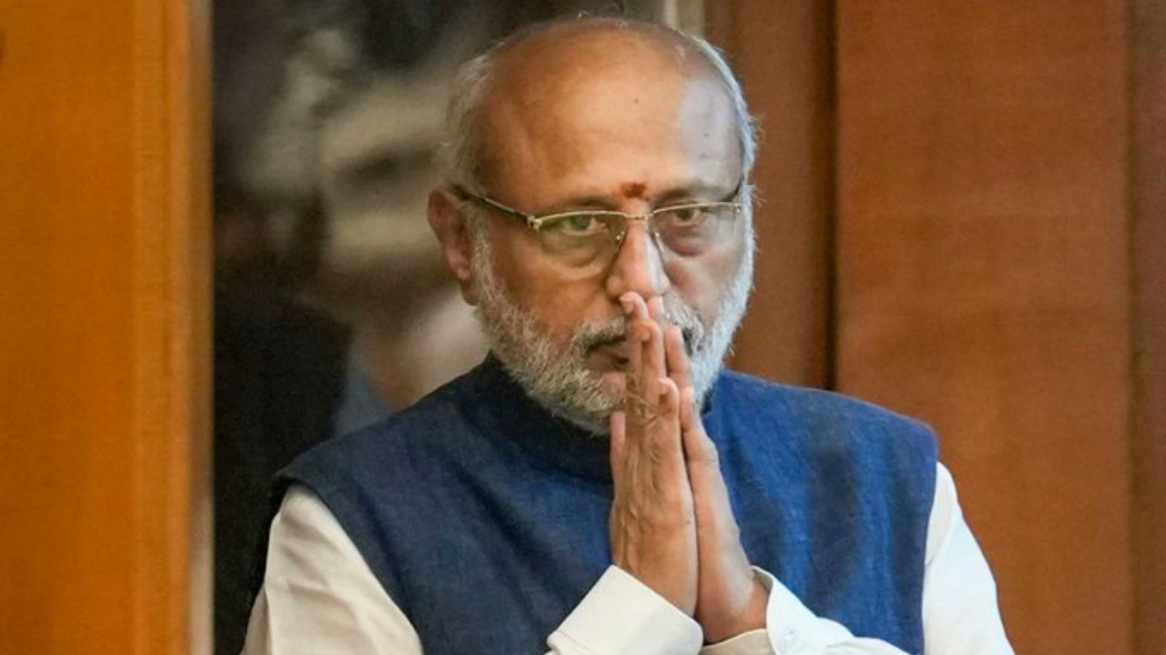 सीपी राधाकृष्णन होंगे देश के अगले उपराष्ट्रपति, जानें कैसे मिली जीत । who is new vice president of india c p radhakrishnan प्रतीकात्मक तस्वीर । Photo Credit: X/@VertigoWarrior