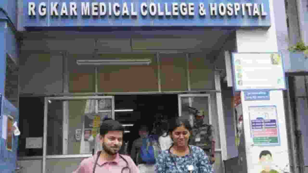 कोलकाताः RG कर अस्पताल में फिर बखेड़ा! घर में मिला मेडिकल छात्रा का शव rg kar