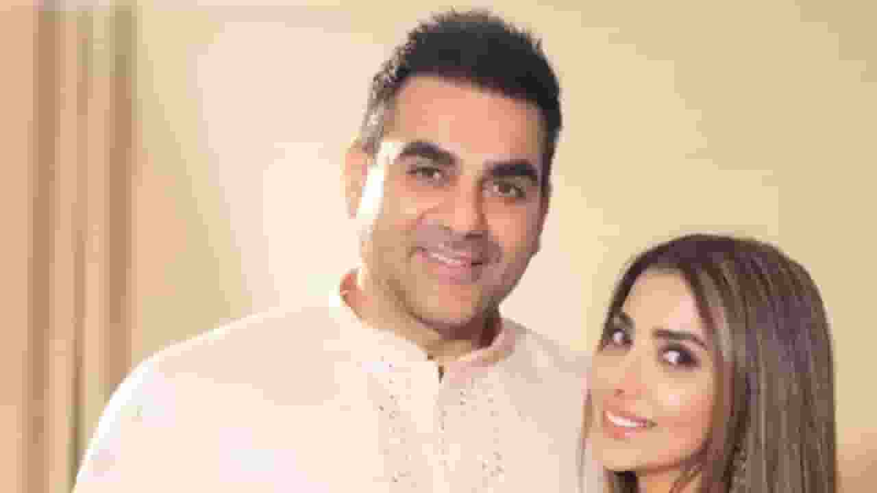 22 साल बाद अरबाज दूसरी बार बने पिता, पत्नी ने दिया बेटी को जन्म arbaaz khan second wife sshura