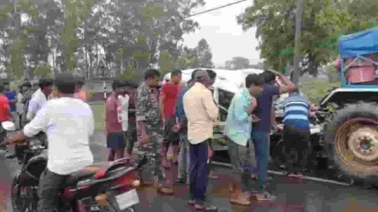 पुरुलिया में हुआ भीषण रोड एक्सीडेंट, झारखंड जा रहे 9 लोगों की मौत road accident