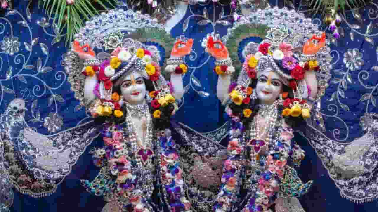 जन्माष्टमी: दिल्ली के इन मंदिरों में रहती है मथुरा वृंदावन जैसी रौनक places to visit Janmashtami celebration