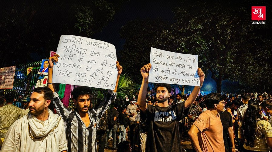 posters used by protesters at jantar mantar