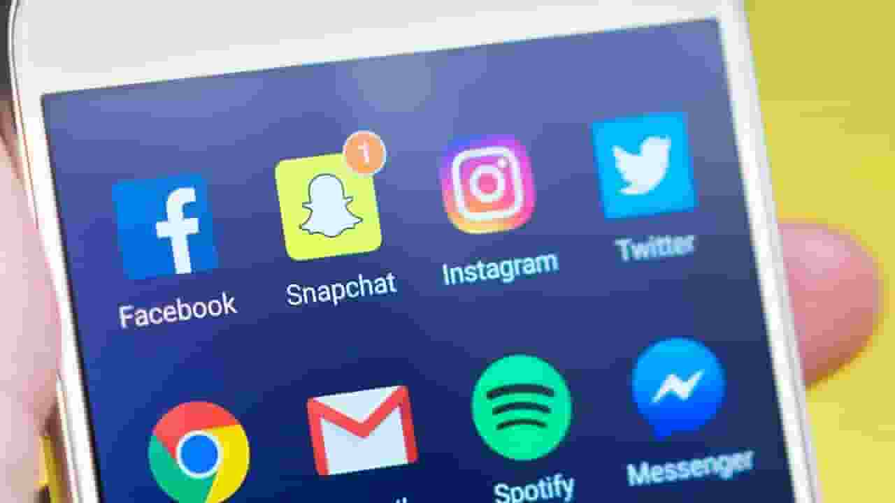 इस देश में 16 साल से कम उम्र के बच्चे नहीं चलाएंगे सोशल मीडिया? Australia proposes ban on social media for children under 16
