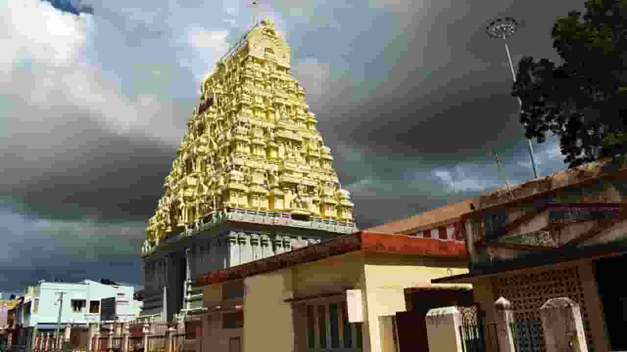 दक्षिण भारत के 5 प्राचीन मंदिर जिनका है भगवान शिव से खास संबंध Image of Rameshwaram Mandir