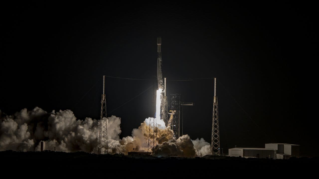 Falcon 9 की 23वीं उड़ान, 28 नए Starlink सैटेलाइट्स का सफल लॉन्च Image of Falcon 9