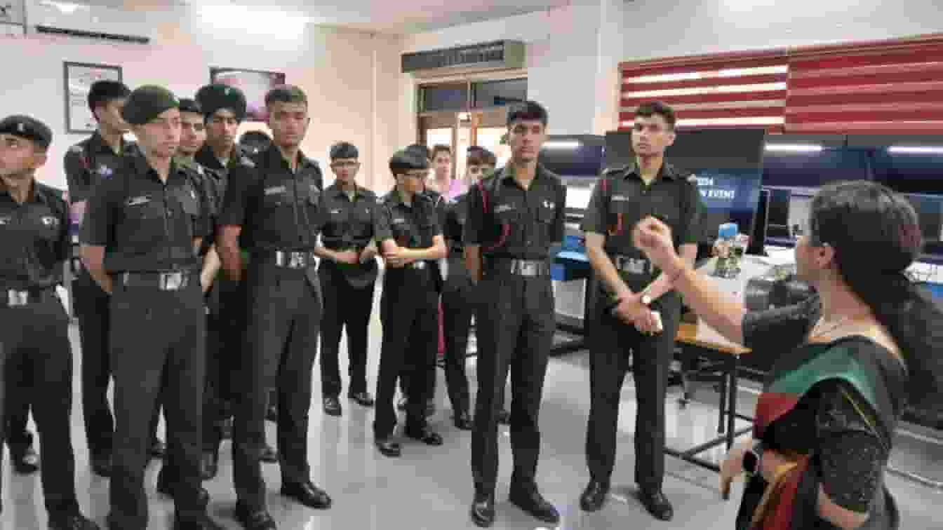 SSB इंटरव्यू से बनते हैं सेना अधिकारी, जानिए पांच दिन में क्या होता है SSB