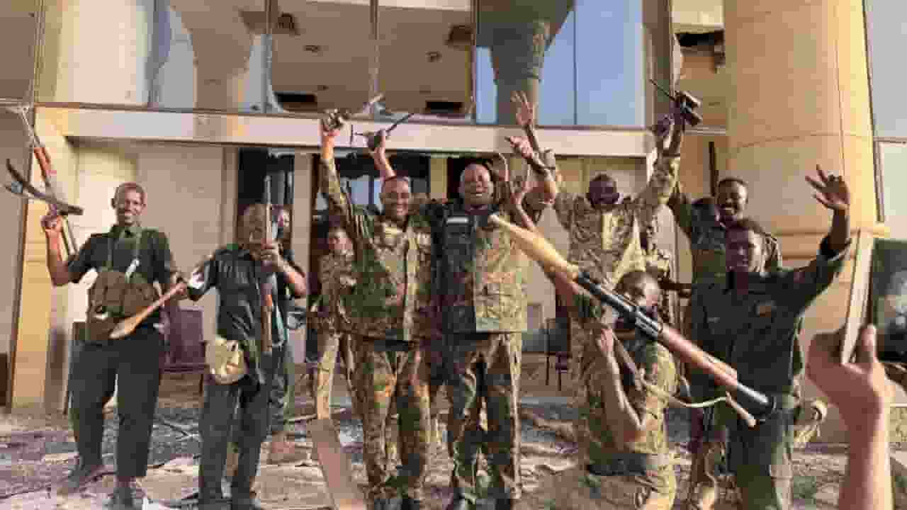 2 साल बाद राष्ट्रपति पैलेस पर आर्मी का कब्जा, सूडान में हुआ क्या था? sudan