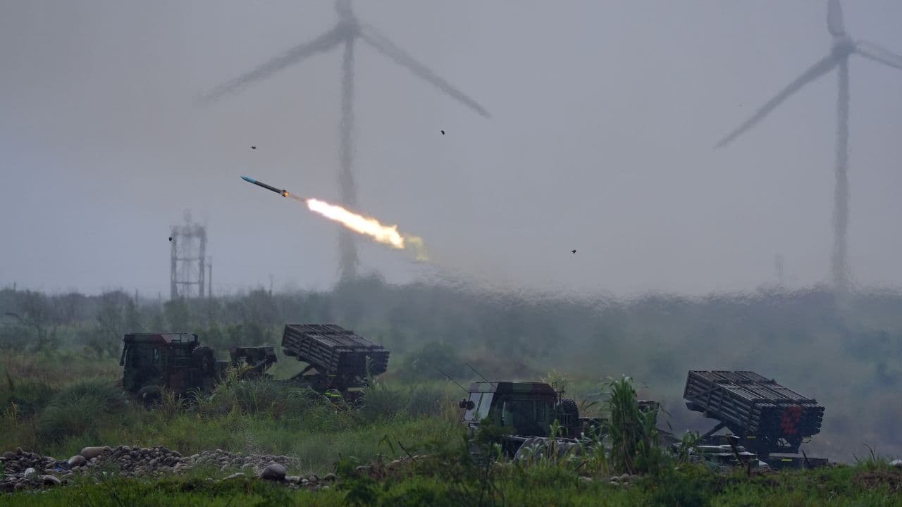 Taiwan fires rocket china