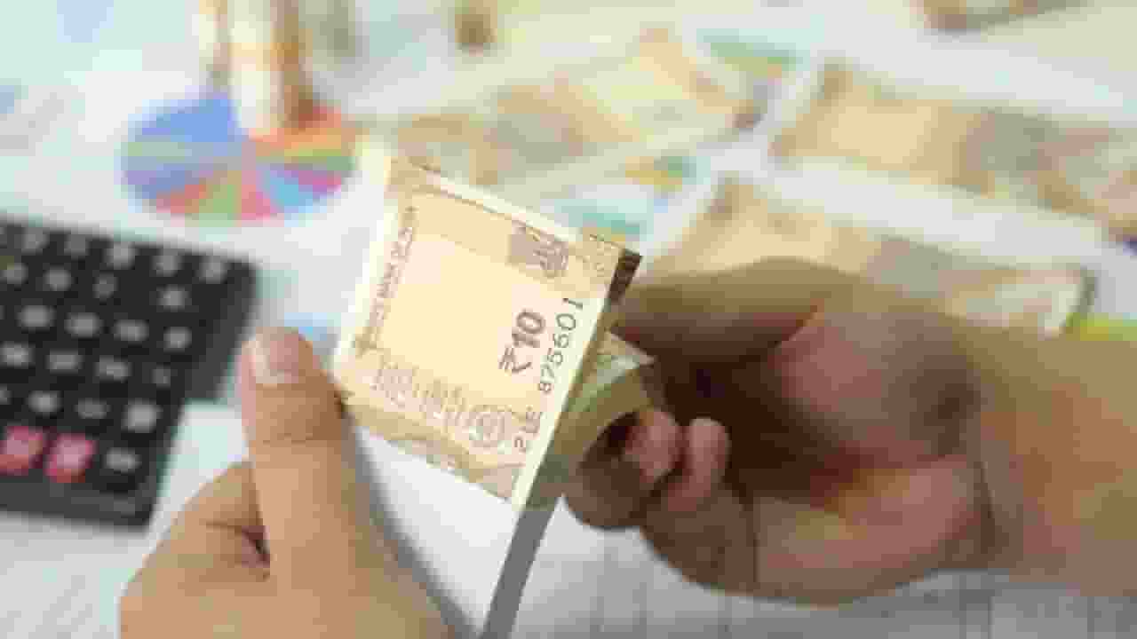 कब 12 लाख तक की आय पर भी देना होगा टैक्स? दूर करें सारा कन्फ्यूजन income tax