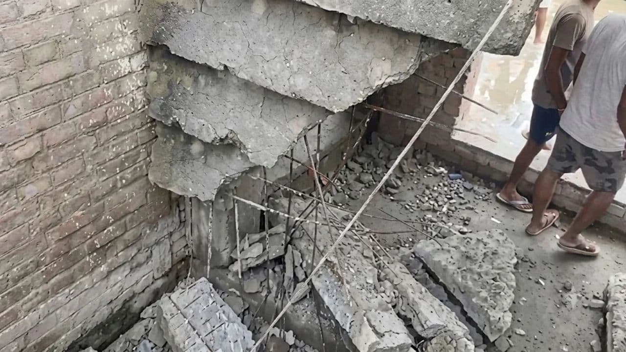 khagaria government school staircase collapse