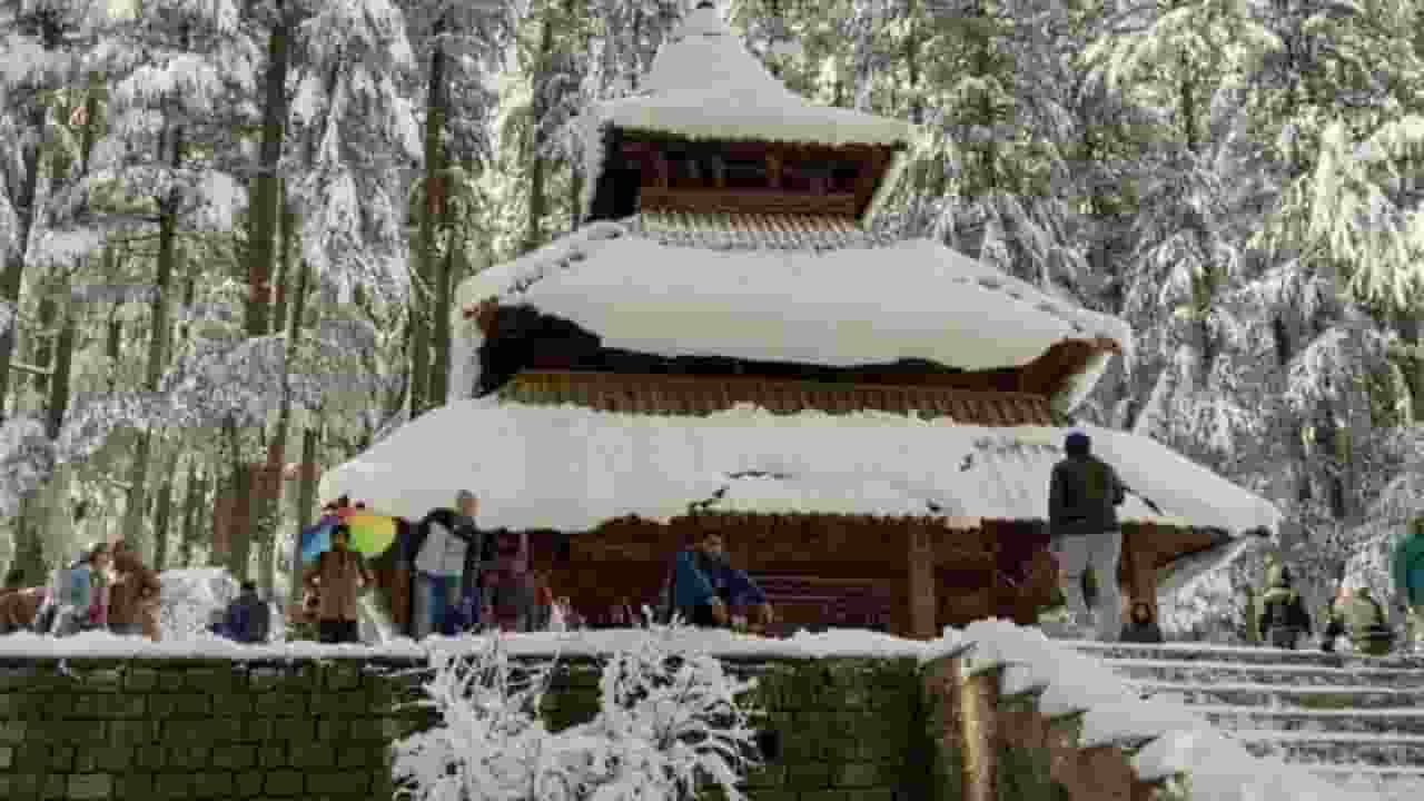 हिडिंबा मंदिर: जहां देवता की तरह पूजे जाते हैं राक्षस Hadimba Devi mandir