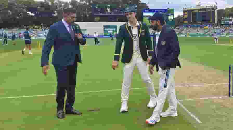 पिंक बॉल टेस्ट में टॉस जीतने के बाद भी मैच हारेगी टीम इंडिया? Rohit Sharma Pat Cummins Toss