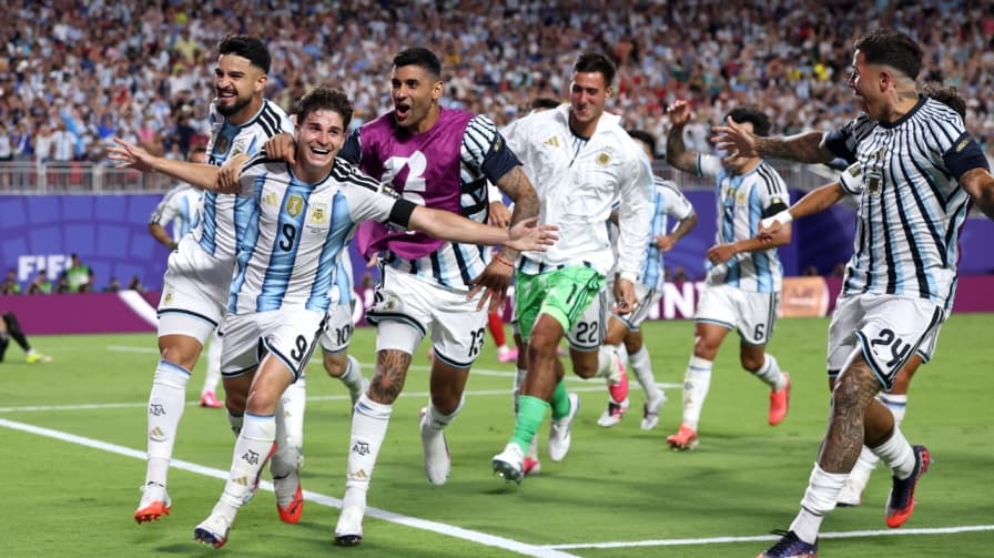 Julian Alvarez Argentina vs Switzerland FIFA World Cup