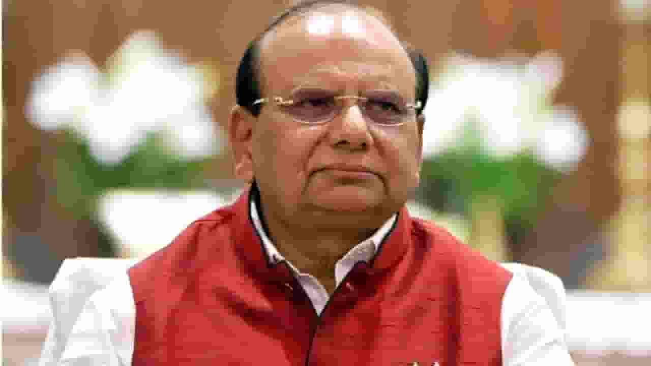 दिल्ली भगदड़ पर LG के ट्वीट पर बवाल, AAP ने दी तीखी प्रतिक्रिया Delhi Lieutenant Governor VK Saxena