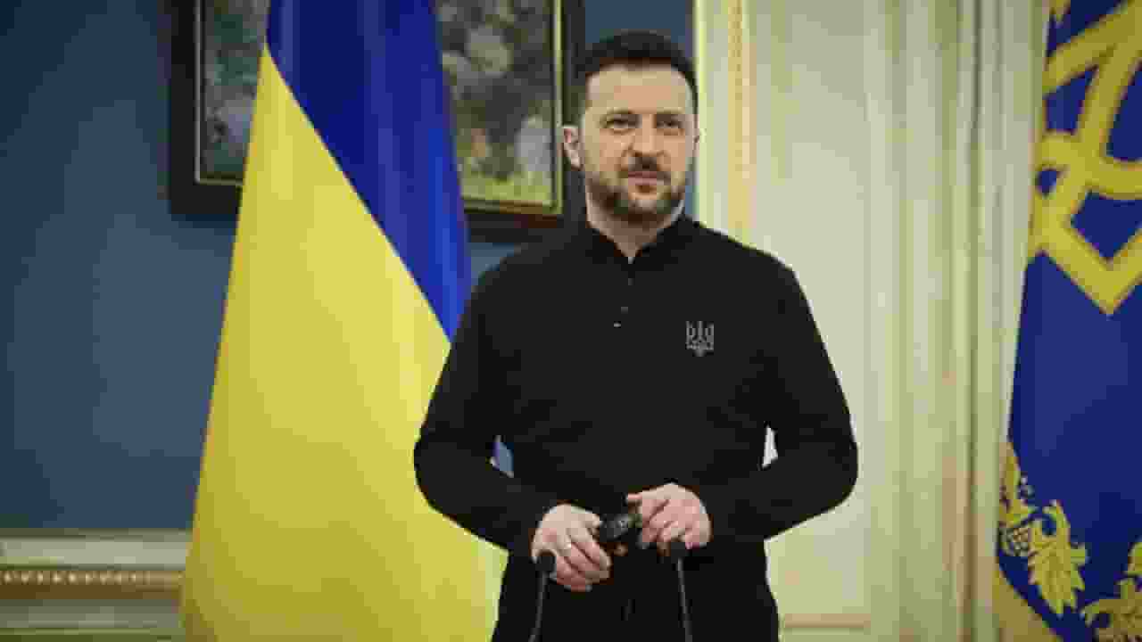 अपमान के बाद भी अमेरिका से खनिज डील के लिए तैयार यूक्रेन Volodymyr Zelensky