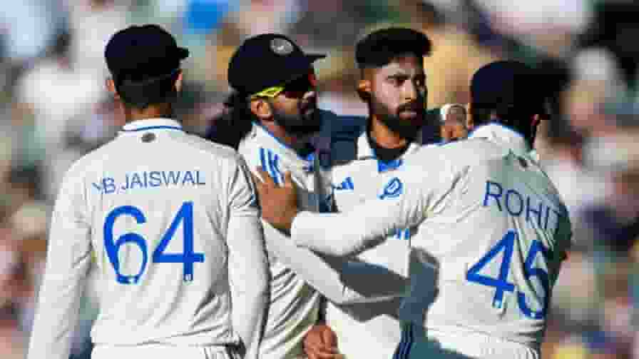 पिंक बॉल टेस्ट में हार के कगार पर कैसे पहुंची टीम इंडिया? यहां जानें Mohammed Siraj Test