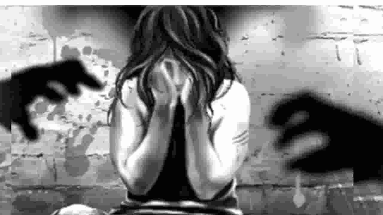 मणिपुर में तीन बच्चों की मां के साथ रेप के बाद जिंदा जलाया women raped in manipur