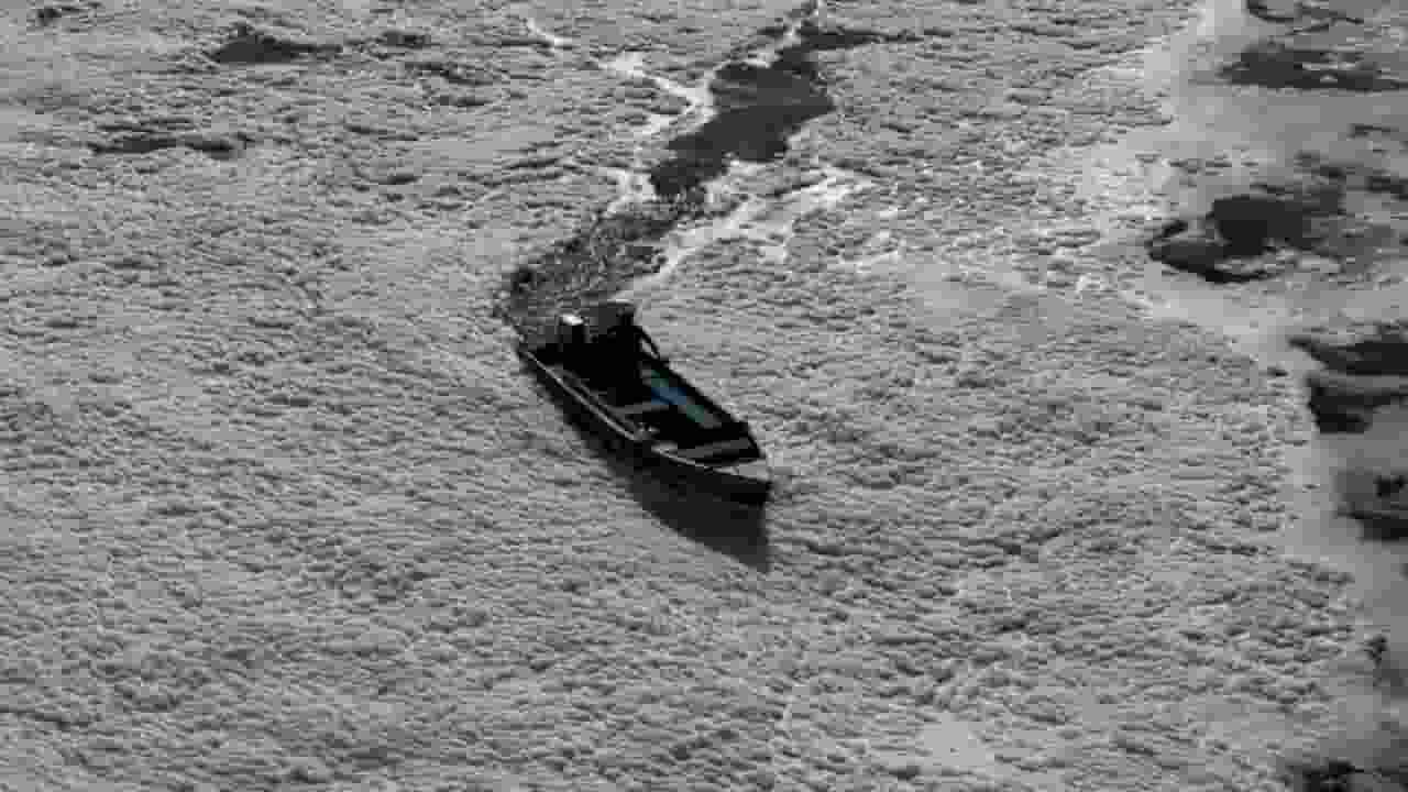 यमुना के घाटों से छठ मानाने से हाई कोर्ट का इनकार, जानिए वजह
Yamuna river