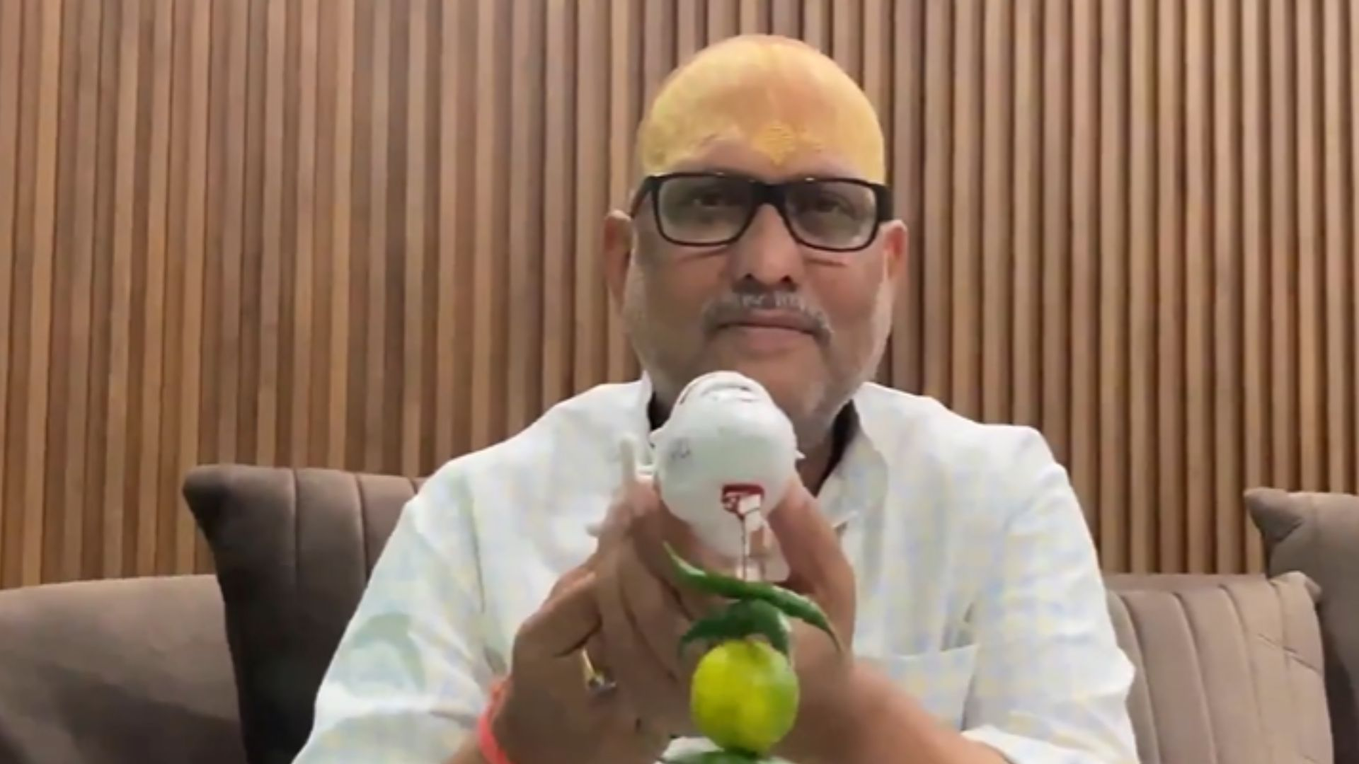 'राफेल से कब हटेगा नींबू-मिर्च', अजय राय के बयान पर भड़की BJP Ajay Rai