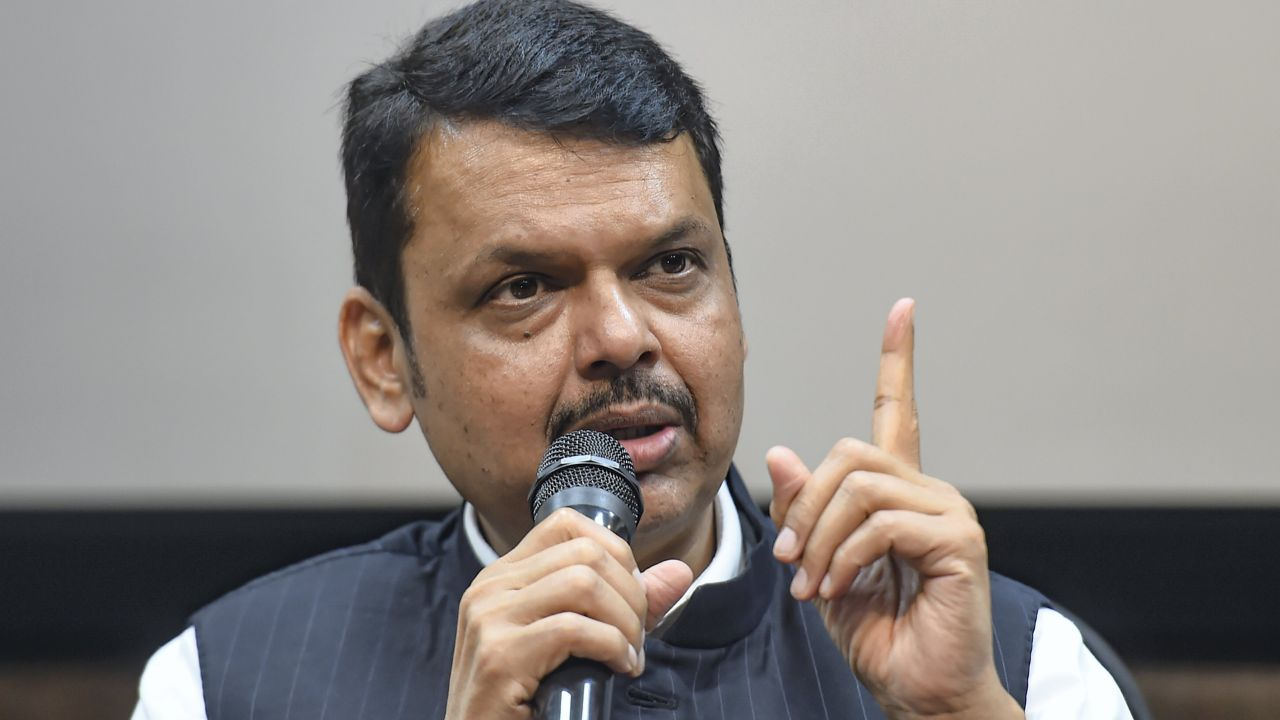 महाराष्ट्र में 'अर्बन नक्सल' के खिलाफ बिल पास; क्या है इसमें खास? devendra fadnavis