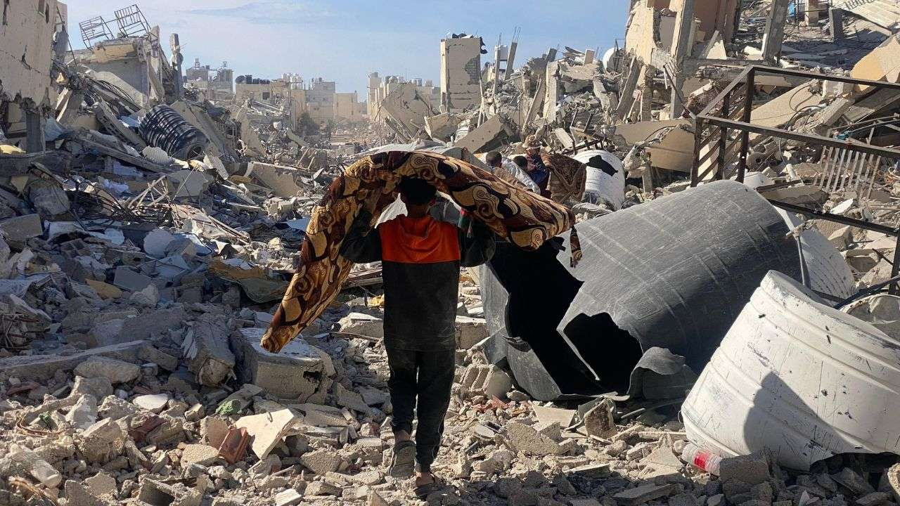 'घर तो बचा ही नहीं, मलबे में दबी हैं लाशें', गाजा में अब क्या दिख रहा? gaza