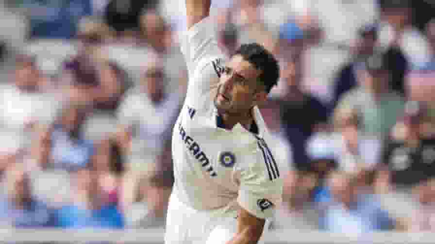 अंग्रेजों ने अंशुल कम्बोज का किया बुरा हाल, याद आए पंकज सिंह Anshul Kamboj Bowling