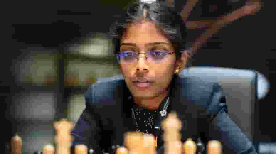 वैशाली ने लगातार दूसरी बार जीता FIDE ग्रैंड स्विस चेस टूर्नामेंट R Vaishali Chess Player