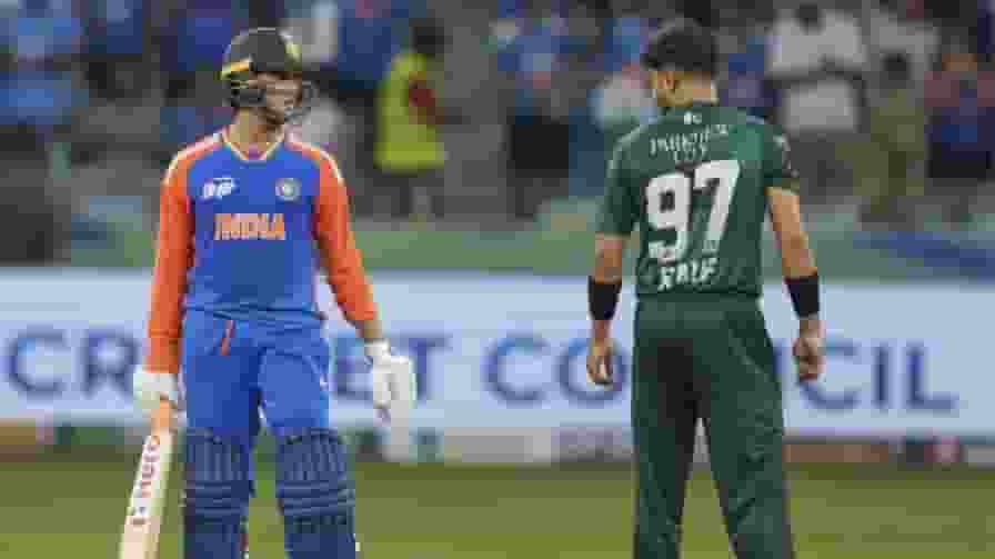 हारिस रऊफ से भिड़े अभिषेक शर्मा, शाहीन शाह अफरीदी को भी सिखाया सबक Abhishek Sharma Haris Rauf fight