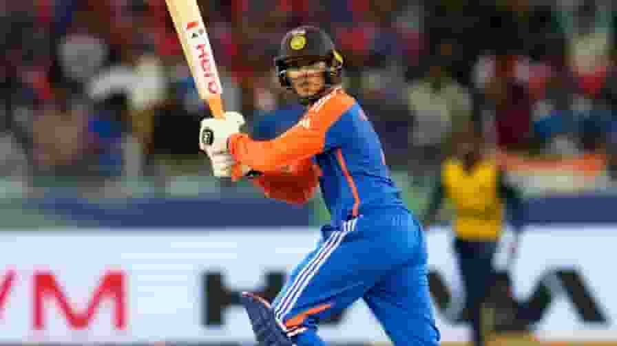 युवराज की बात नहीं मान रहे अभिषेक, वर्ना हर मैच में आएगी सेंचुरी Abhishek Sharma Asia Cup