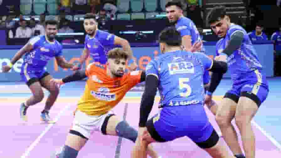 PKL 2025: प्लेऑफ में पहुंची पुनेरी पलटन, तमिल थलावाज को दी शिकस्त PKL 2025