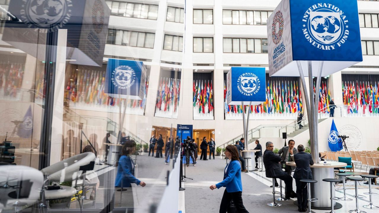 पाकिस्तान ही नहीं, 191 देशों को कर्ज देता है IMF, कहां से आता है पैसा? International Monetary Fund