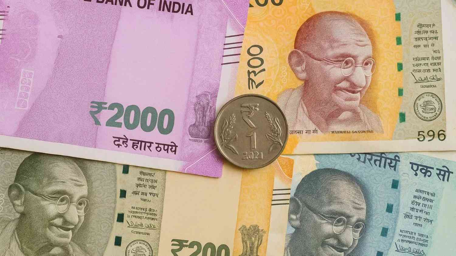 सांसद, विधायक से कितनी अलग है सरकारी कर्मचारियों की पेंशन? समझिए Pension in India