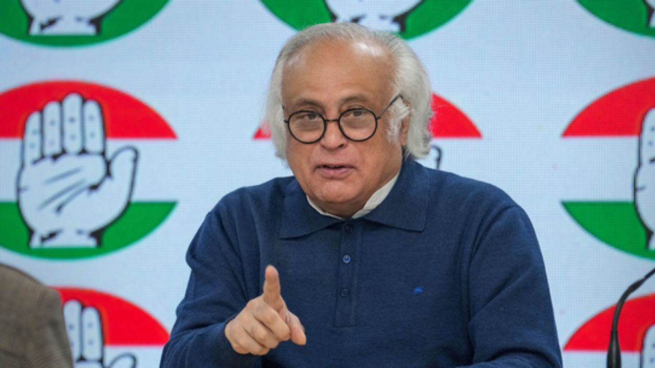 'जबरन पारित कराए बिल', BJP के 'संविधान हत्या दिवस' पर कांग्रेस का जवाब jairam ramesh। Photo Credit: PTI