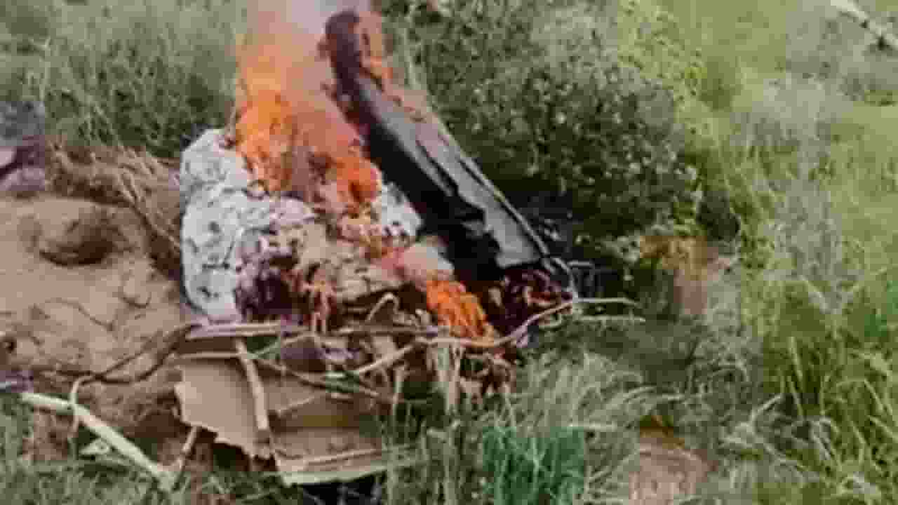 राजस्थान: चुरू में जगुआर फाइटर जेट हुआ क्रैश, दोनों पायलटों की गई जान Image of Jaguar jet