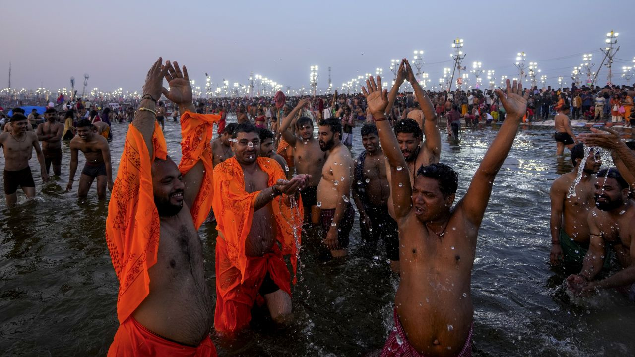 किस तरह हो रहा महाकुंभ में तीसरा 'अमृत स्नान'? जानें कैसी है व्यवस्था amrit snan