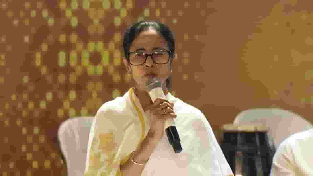 दूसरे राज्यों से लौटने पर हर महीने मिलेंगे 5000, CM ममता का प्लान क्या mamata banerjee