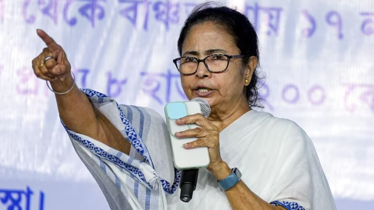 ममता के बयान पर INDIA गुट में बहस तेज, सपा ने किया समर्थन mamata banerjee : PTI