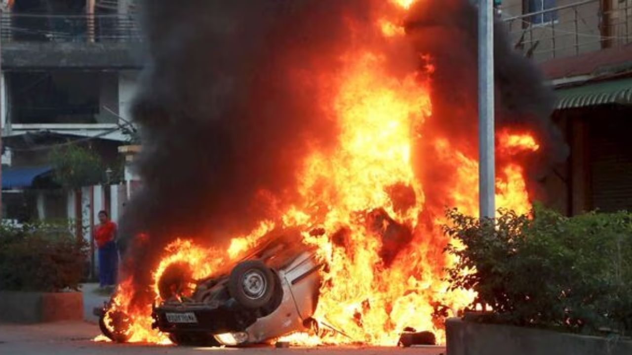 मणिपुर में CM बीरेन सिंह सहित मंत्रियों-विधायकों के घरों पर हुए हमले Manipur violence