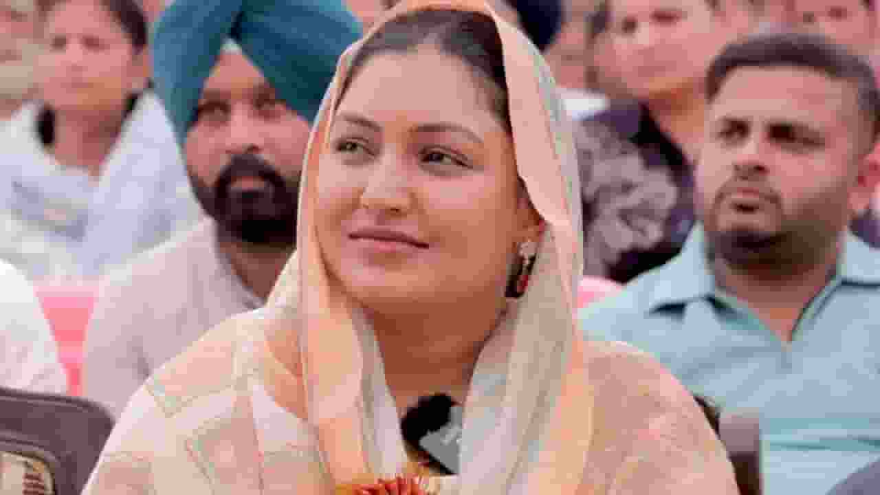 AAP विधायक अनमोल गगन मान ने दिया इस्तीफा, राजनीति छोड़ने का ऐलान अनमोल गगन मान । Photo Credit: X/@AnmolGaganMann