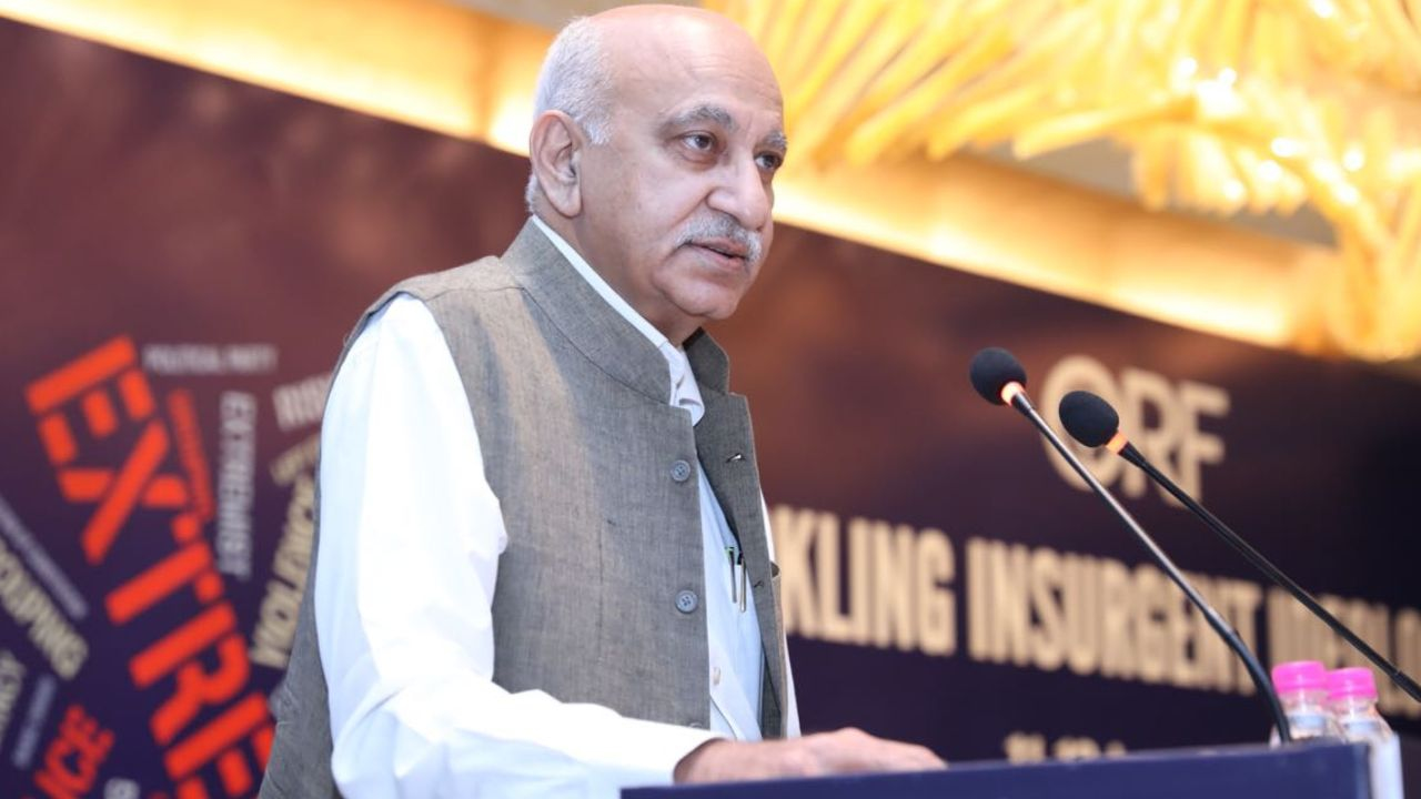 'क्या दुनिया में दो कानून हैं?', एमजे अकबर ने अमेरिका-यूरोप को घेरा mj akbar