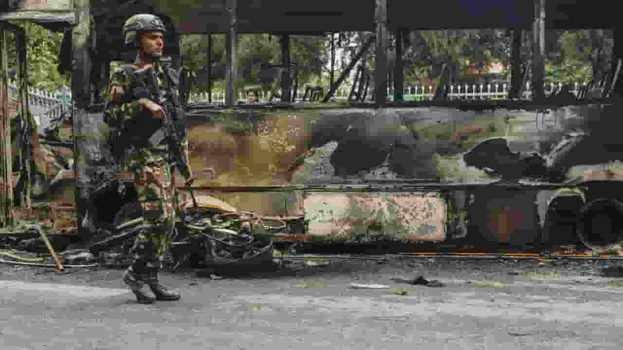 नेपाल में हिंसा का नया दौर; जेल तोड़कर भाग रहे कैदी, 15000 हो गए फरार nepal protest