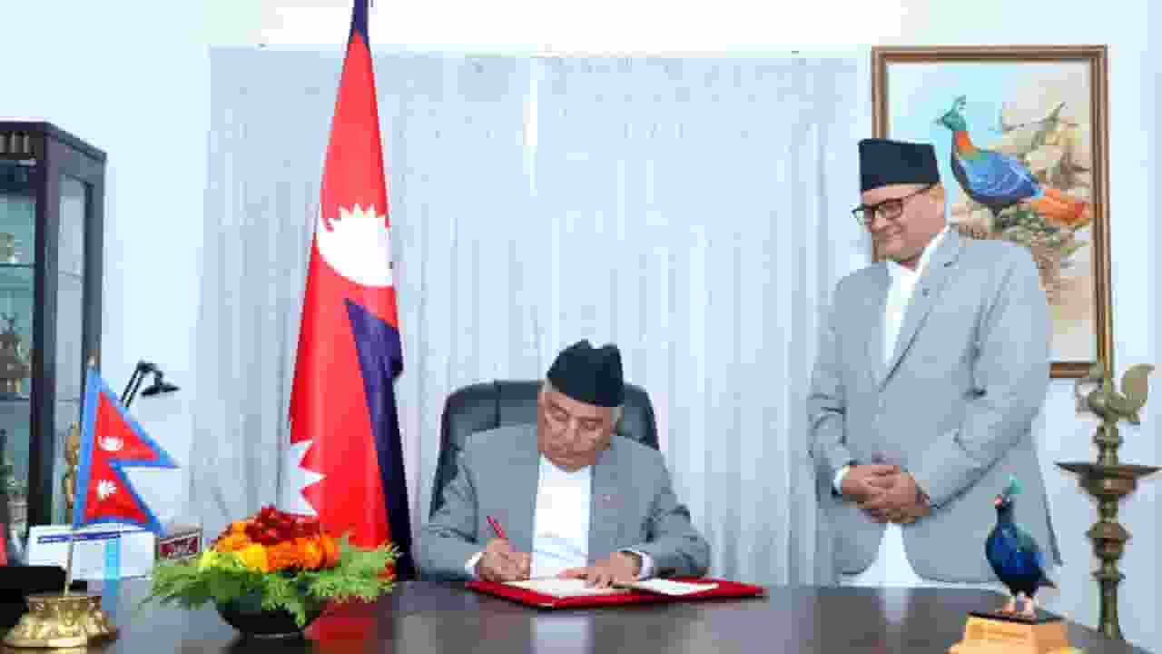 नेपाल में नया अध्यादेश जारी, जेन-ज़ी को मिलेगा वोट का अधिकार  Ramchandra Paudel । Photo Credit: X/@RcPaudelNepal