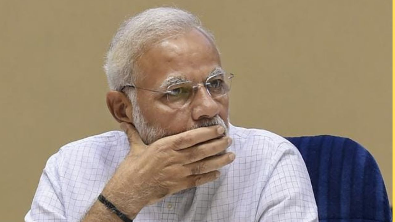 चीन ने बैन किया रेयर अर्थ मटीरियल, कैसे बचाएगा भारत अपनी EV इंडस्ट्री? PM Narendra Modi । Photo Credit: PTI