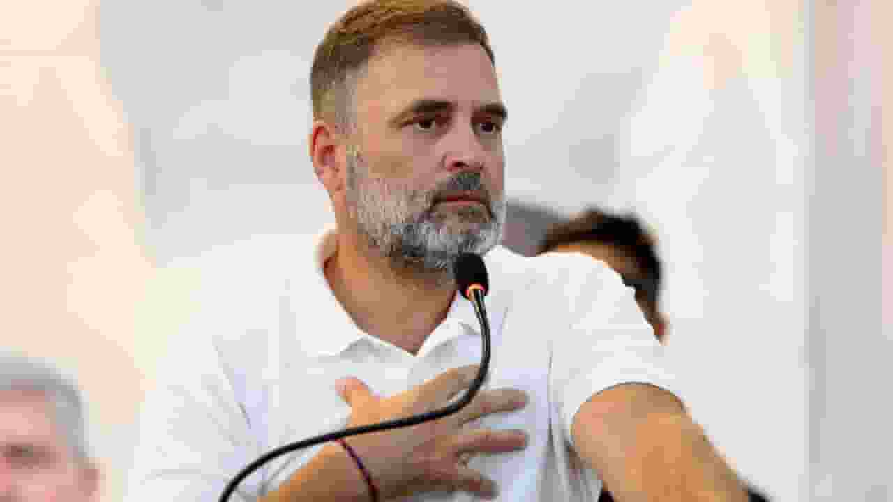 सुरक्षा मिली है तो बताकर ही विदेश जा सकते हैं नेता? नियम जान लीजिए rahul gandhi