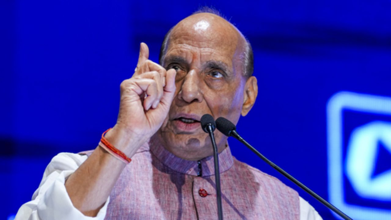 न कोई परमानेंट दोस्त न कोई दुश्मन, राजनाथ ने बताई भारत की रणनीति Rajnath Singh। Photo Credit: PTI