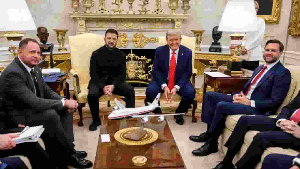 6 जंग रोकने का दावा कर चुके ट्रंप, 7वीं क्यों नहीं रोक पाए?   Volodymyr Zelensky and Donald Trump
