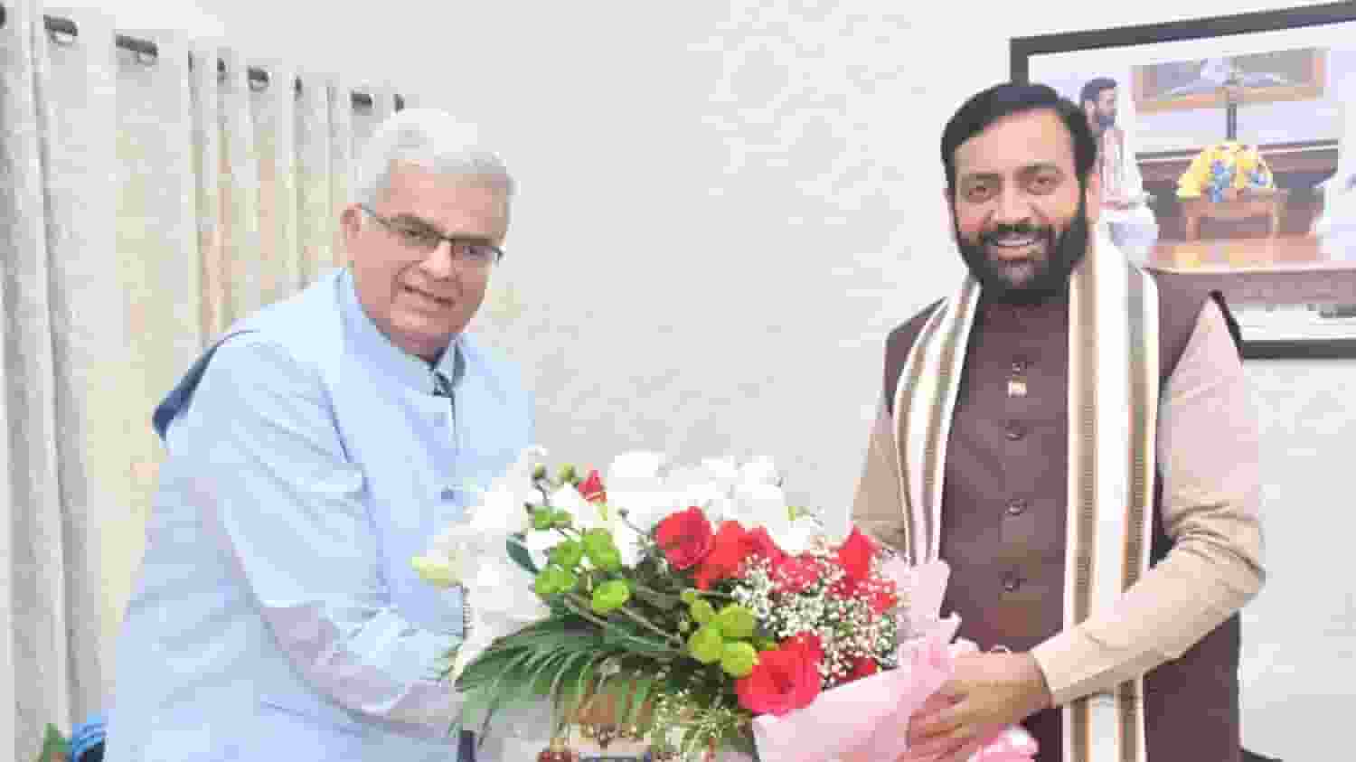 हरियाणा के वित्त आयोग के अध्यक्ष बने पूर्व IAS अधिकारी संजीव कौशल Sanjeev Kaushal met with CM Nayab Saini