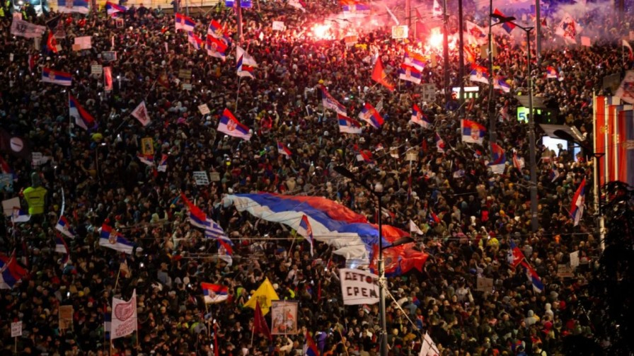 9 महीने से प्रदर्शन, एक मांग 'चुनाव'; यूरोप के सर्बिया की पूरी कहानी serbia protests