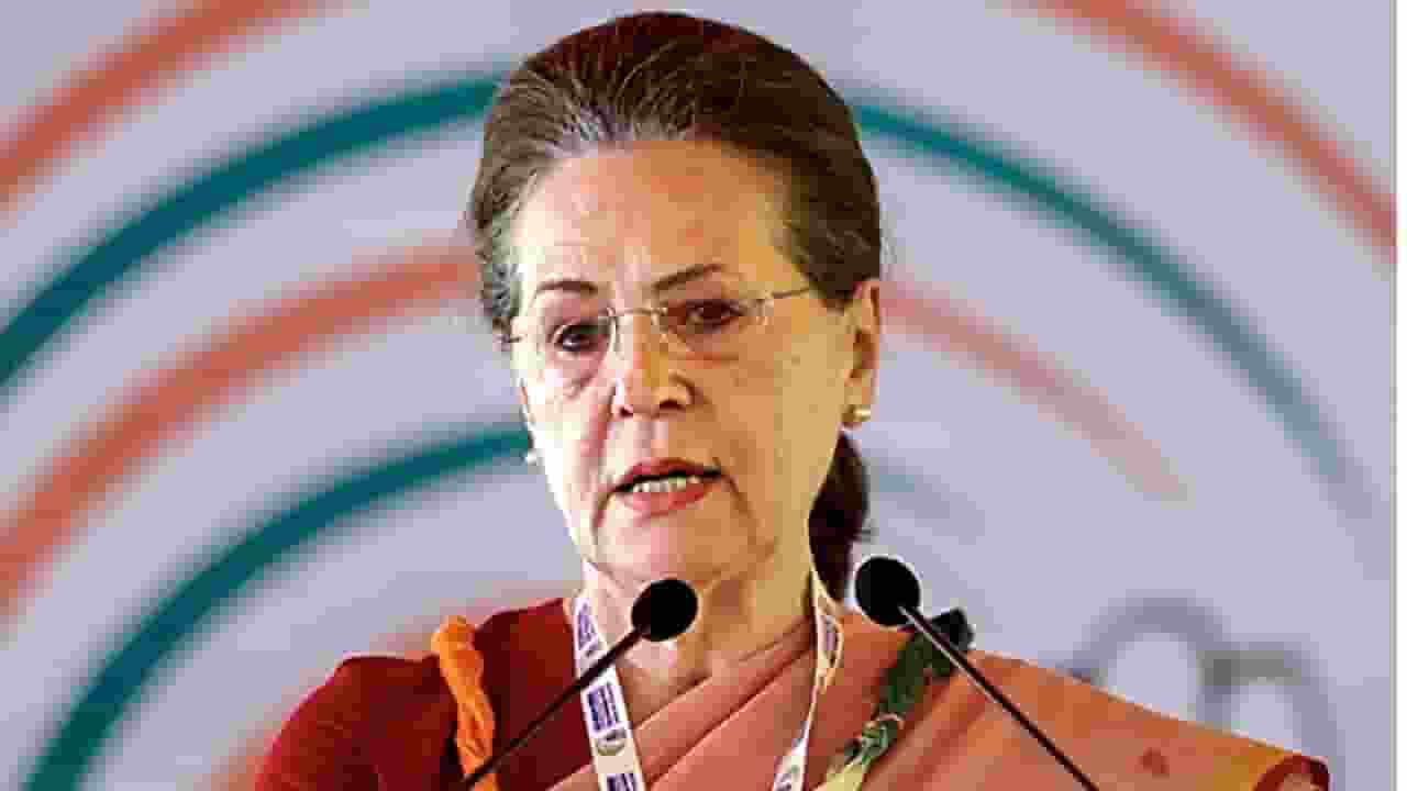 शिमला: तबीयत बिगड़ने से सोनिया गांधी अस्पताल में भर्ती, हालत स्थिर Sonia Gandhi । Photo Credit: PTI